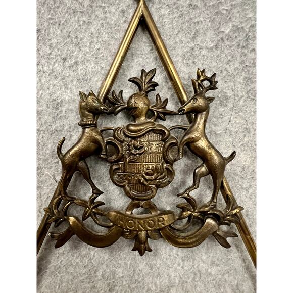 Italian Honor Shield Crest Brass Key Holder Hooks Knight Dog & Stag‎ Vintage - Picture 4 of 6
